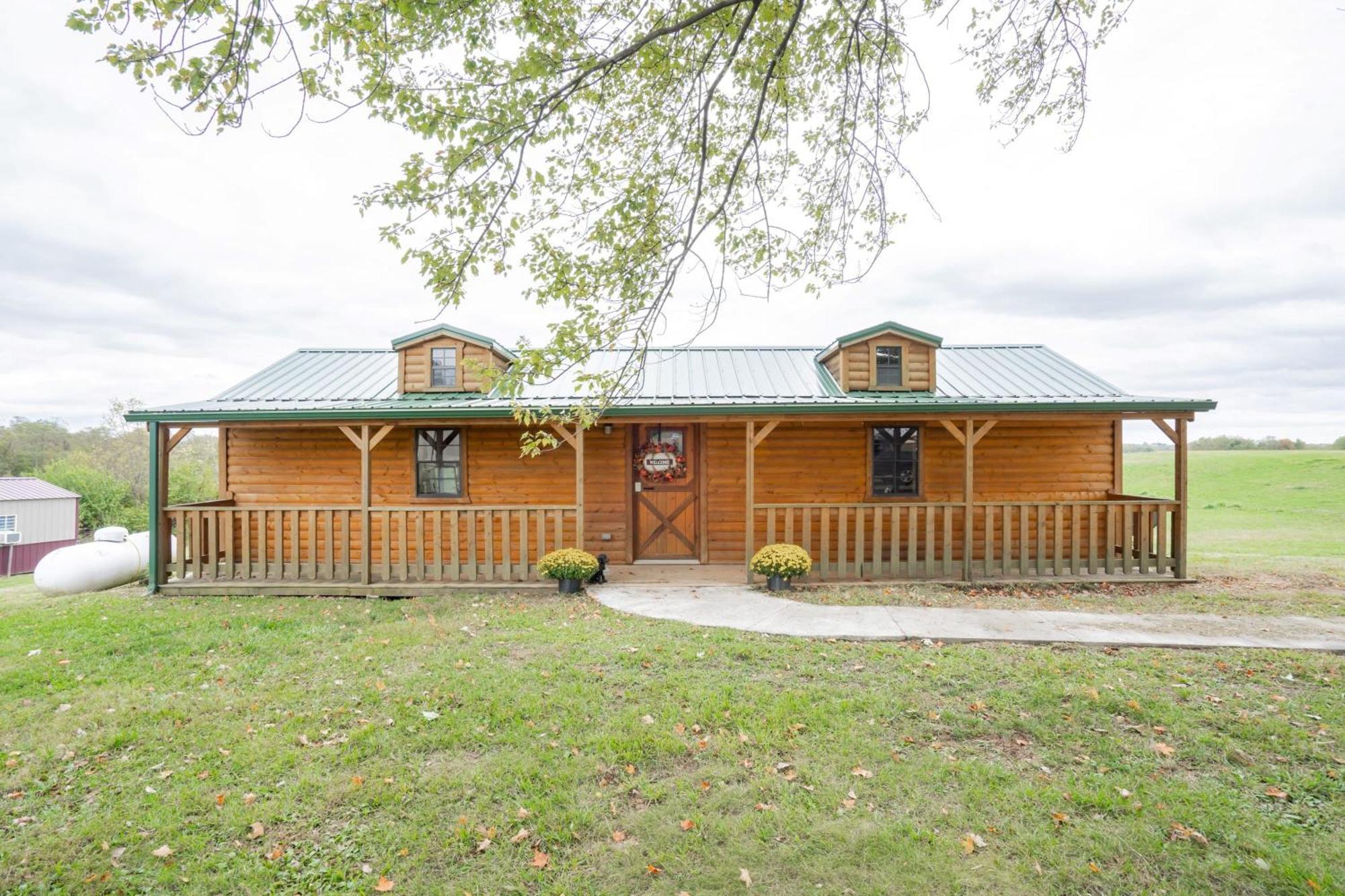 Cozy Cabin Near Ark! Adam And Eve'S Retreat Williamstown Exterior foto